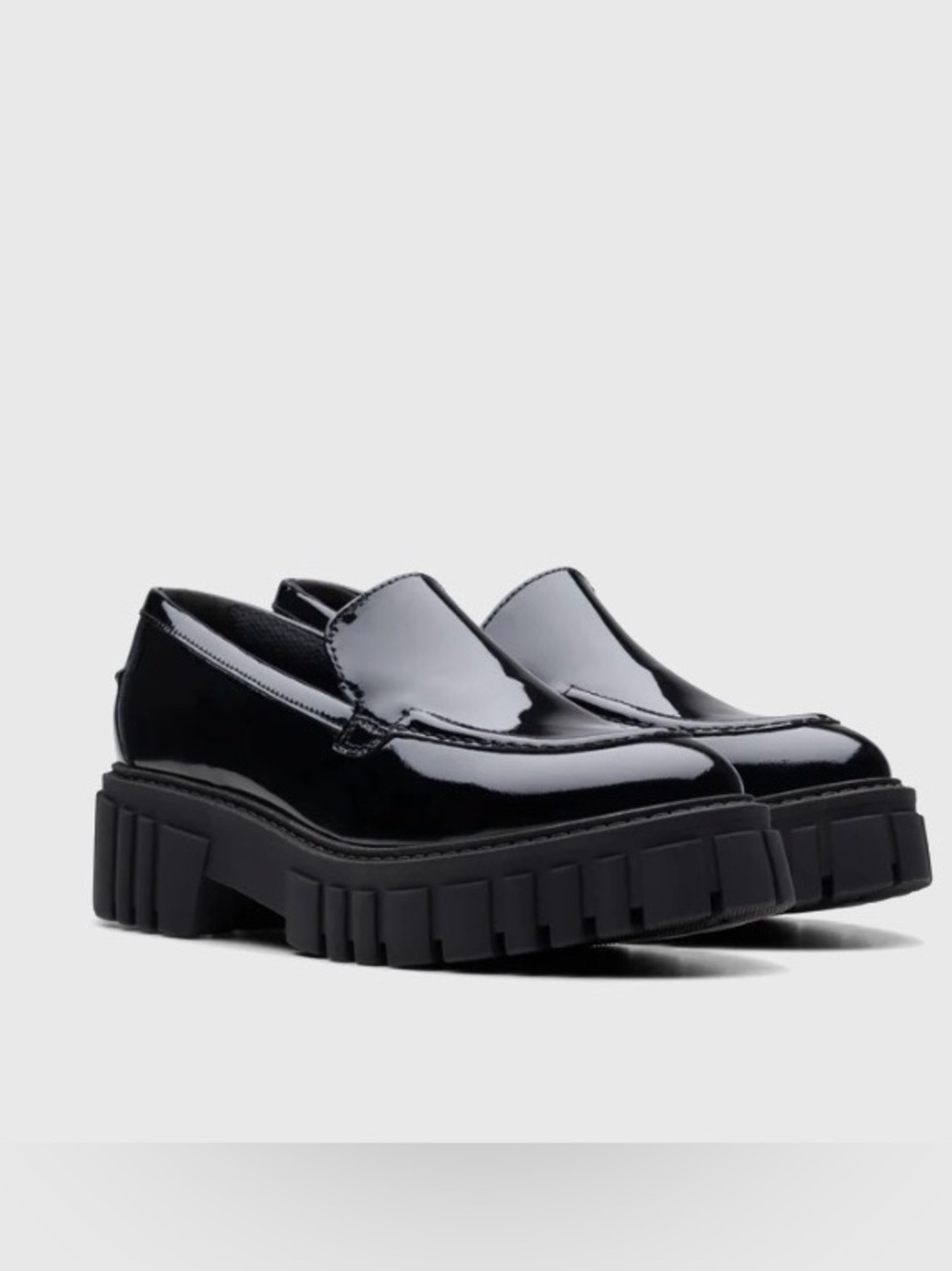 Clarks Patent platform loafers in size 9.5